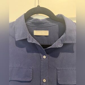 Like New - Everlane The Utility Shirt in Washable Silk - Blue - Size 8